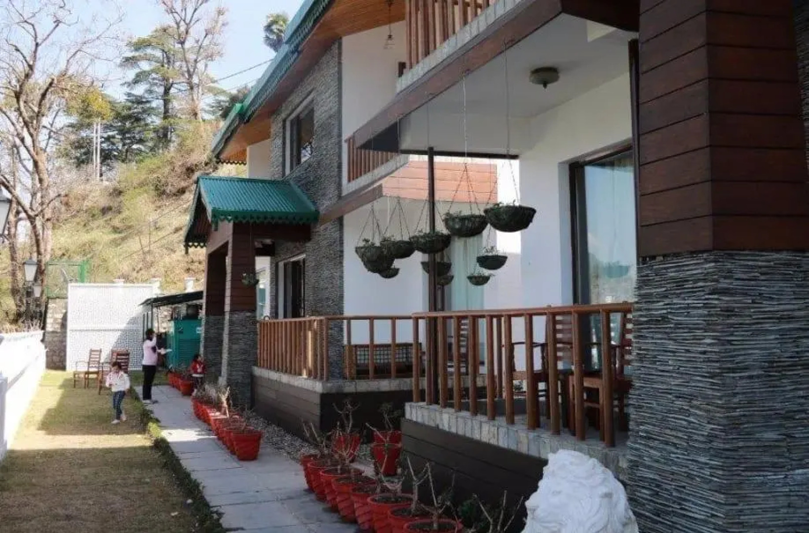 The Amber - Vermont Estate