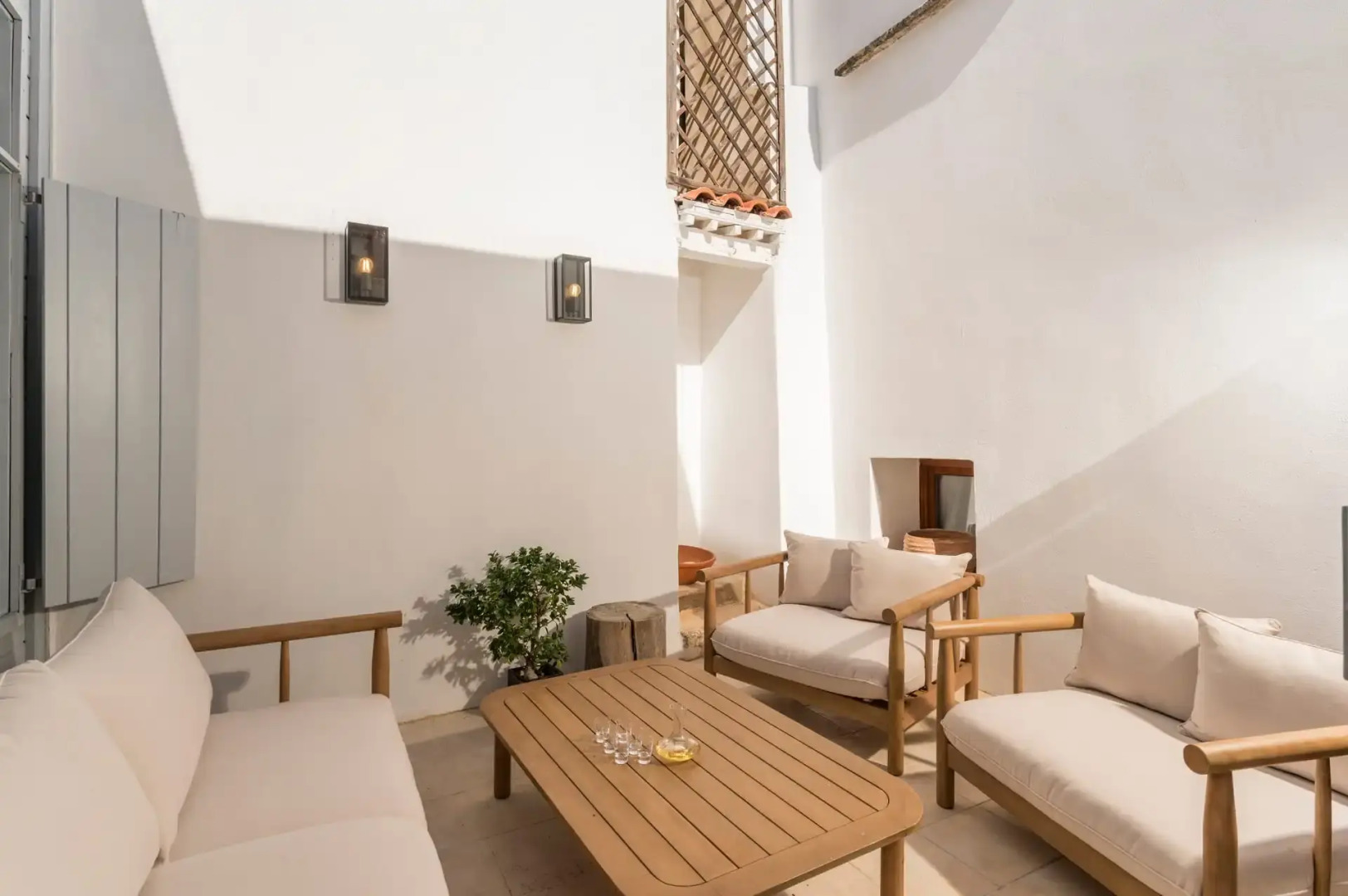 Full House Residence Chania