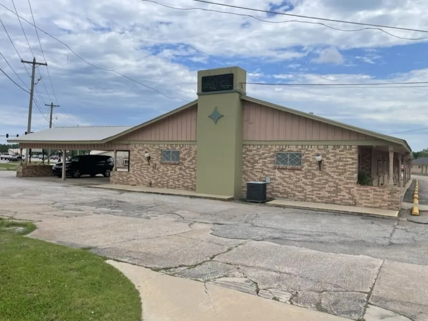 Village Inn