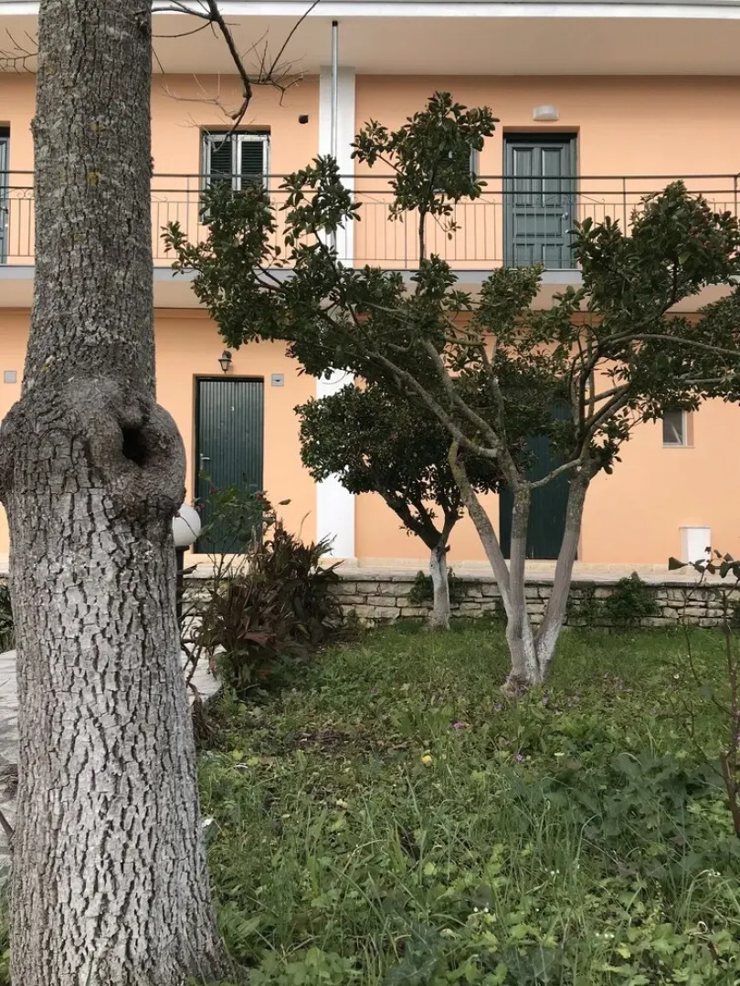 Room-studio in Banos Apartments With sha