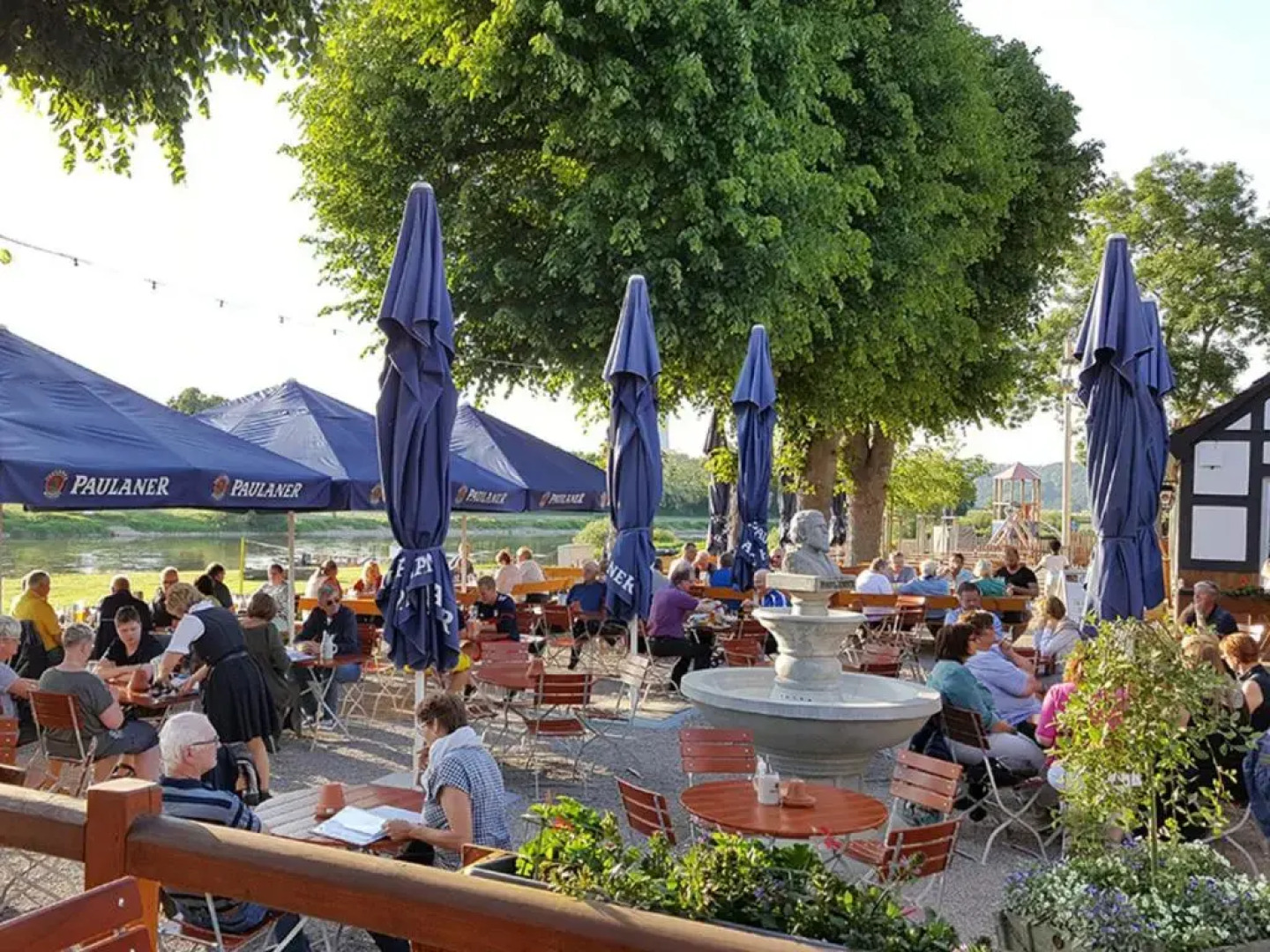 Grohnder Fährhaus GmbH Hotel