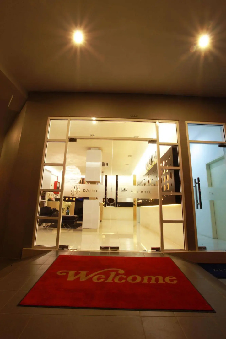 DWJ Hotel