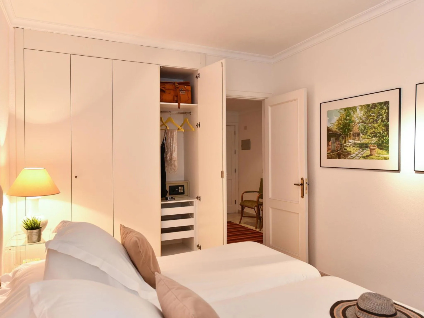 Las Canteras Seafront Apartment