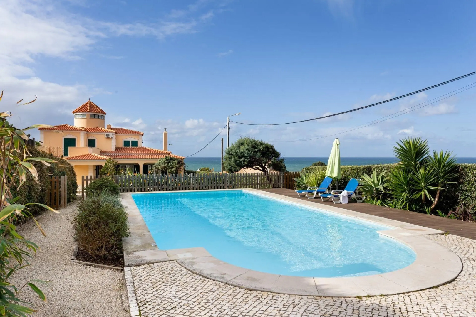 ALTIDO Splendid 4-BR House w/Swimming Pool & Sea View