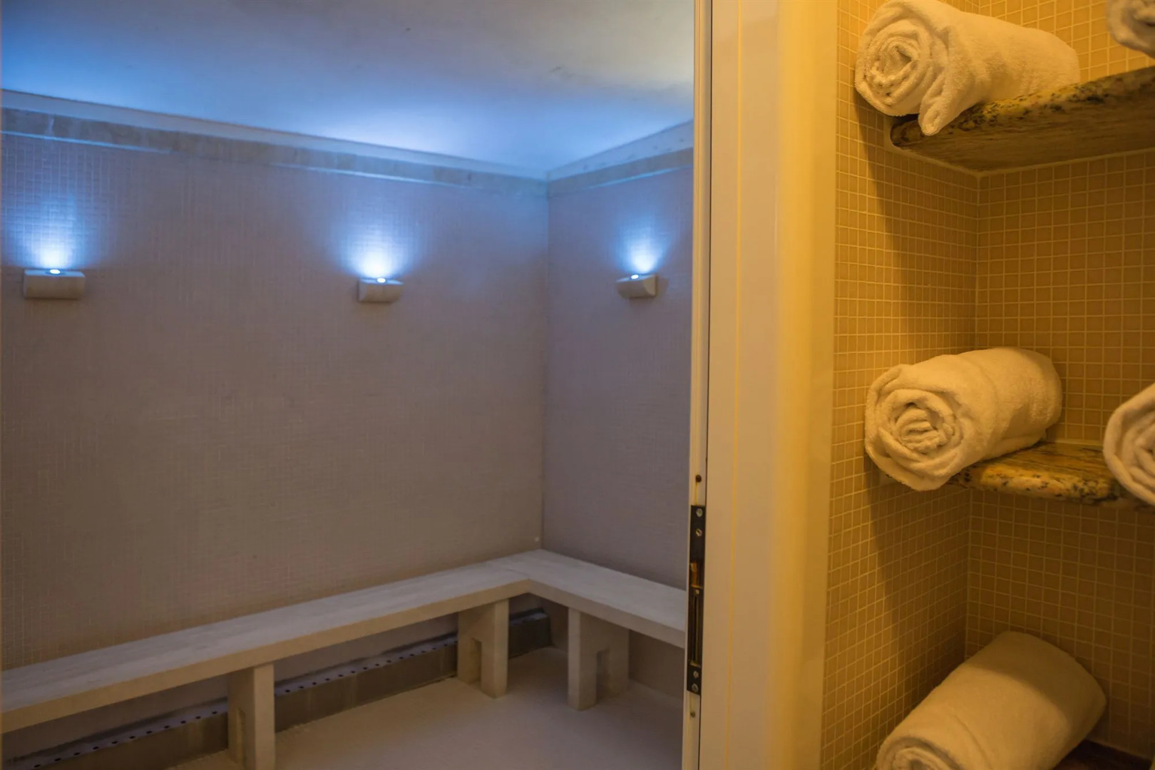 Отель Santa Barbara