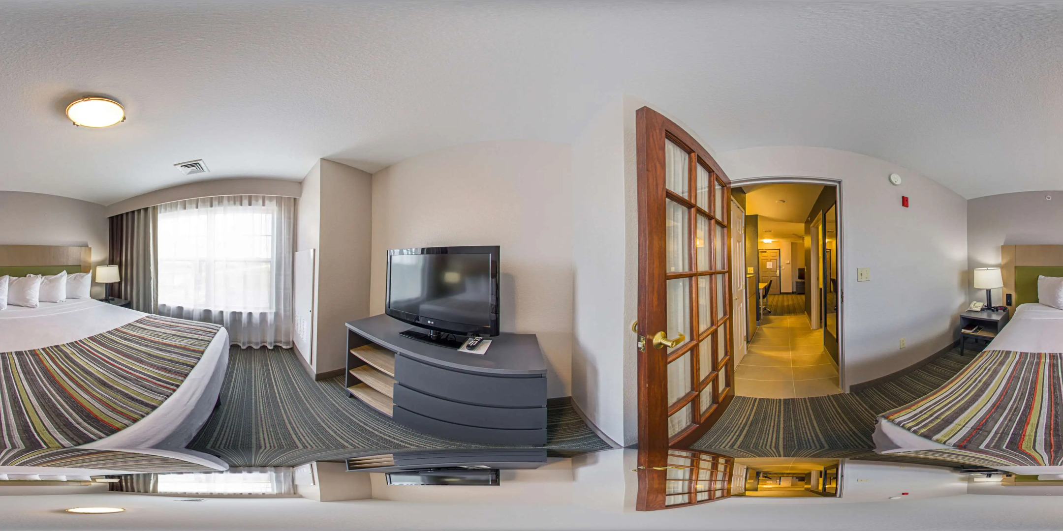 Country Inn & Suites by Radisson, Fond du Lac, WI