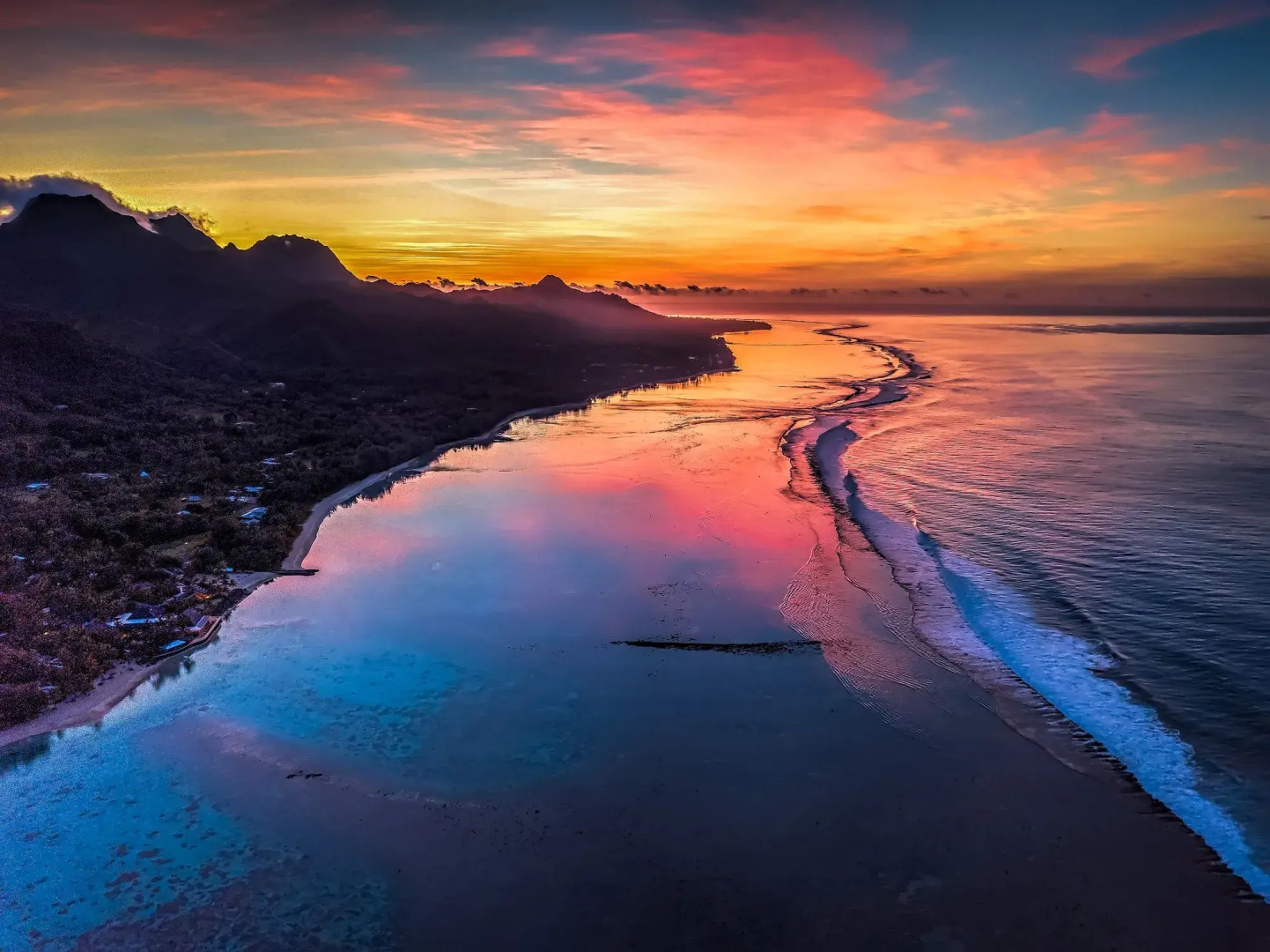 The Rarotongan Beach Resort & Lagoonarium