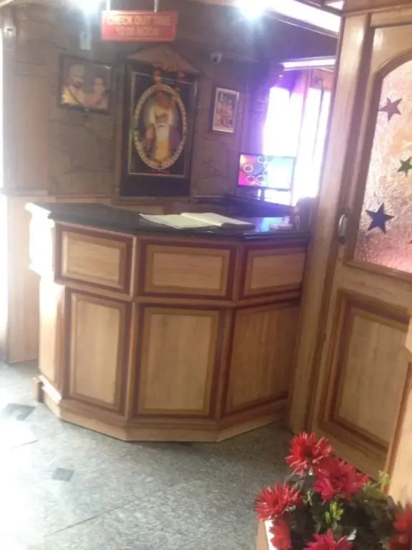 Hotel Emerald Heights