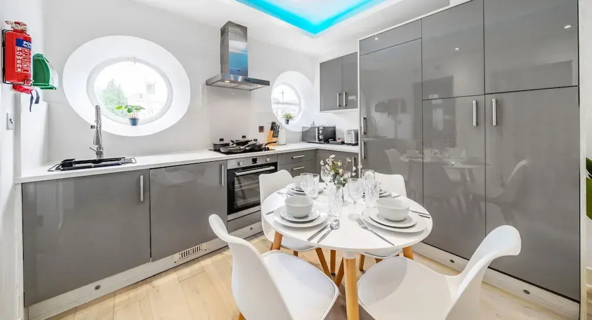 Ragan Court Apartments in Aldershot