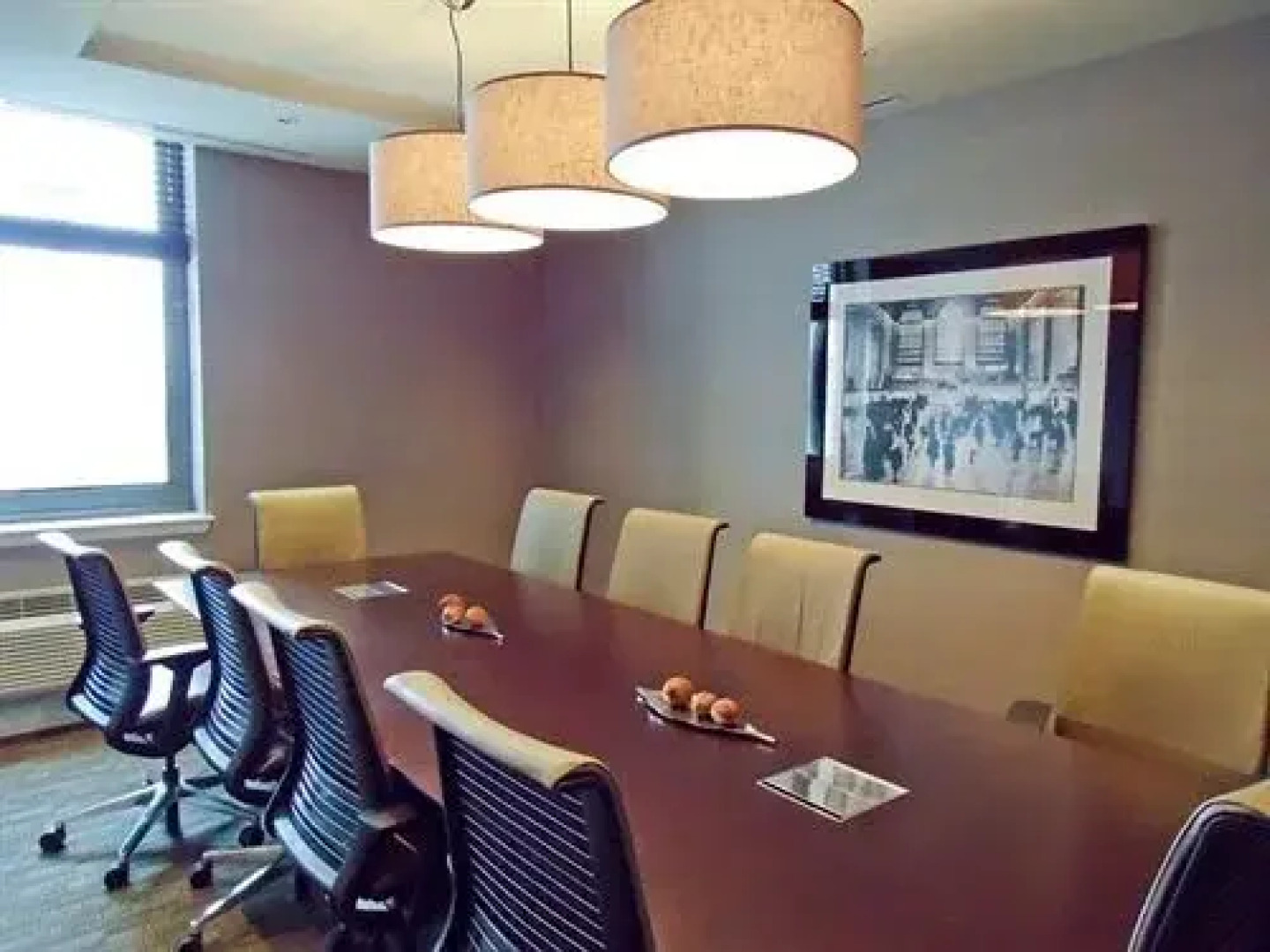 The Mcqueen - Self-Catered Apartment