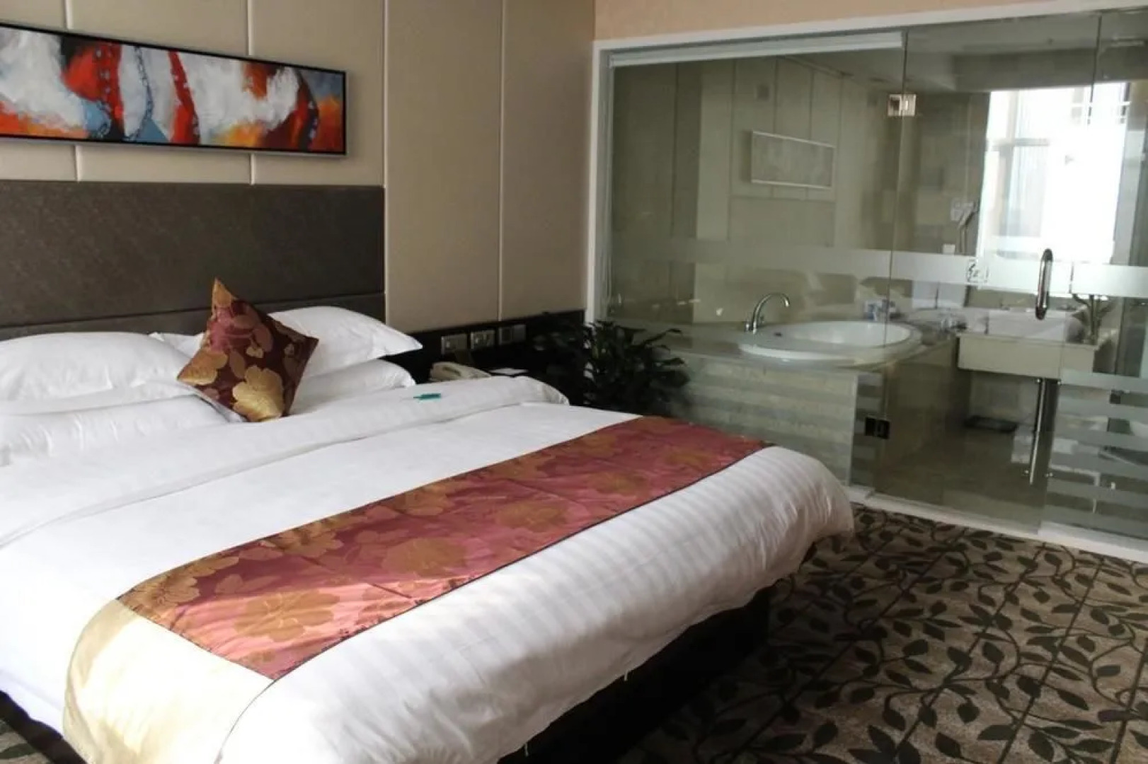 Juli Liupanhong Hotel