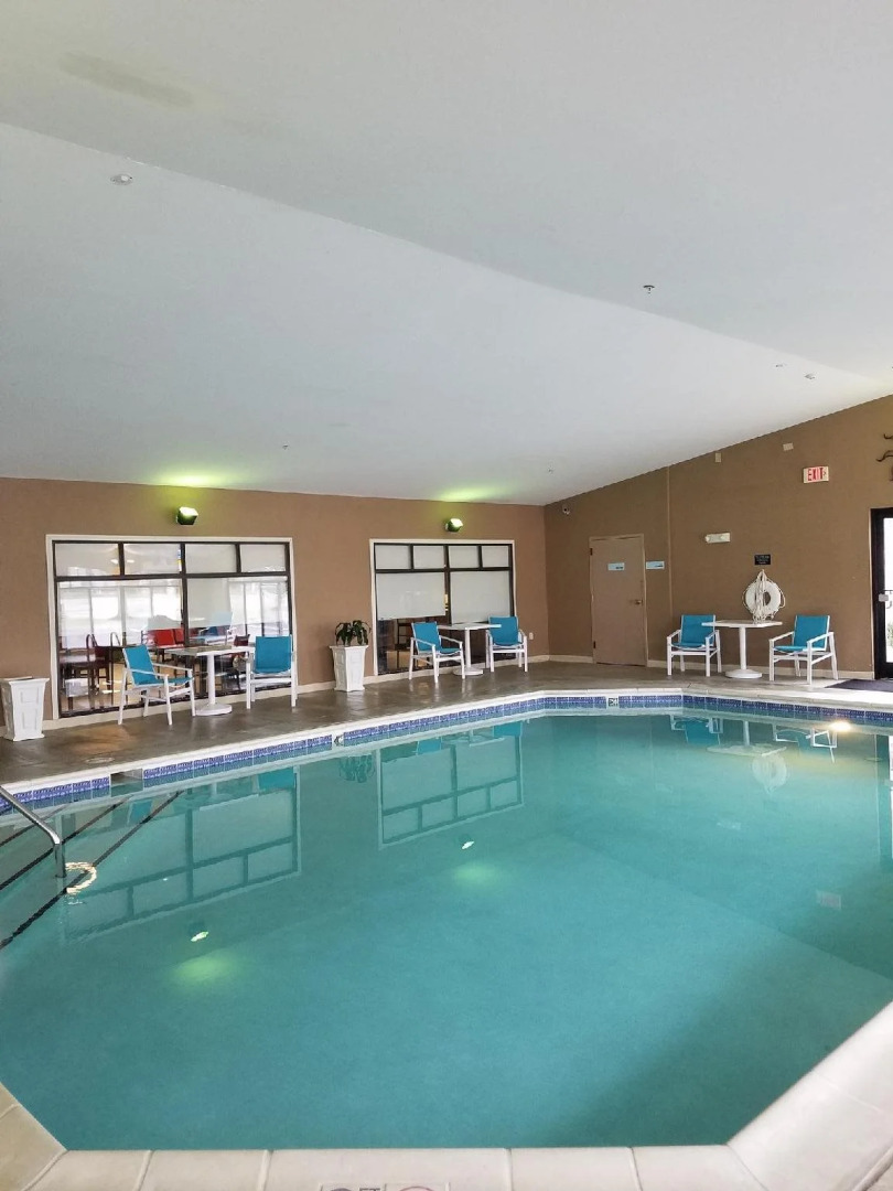 Holiday Inn Express Hotel and Suites Kingsport by IHG