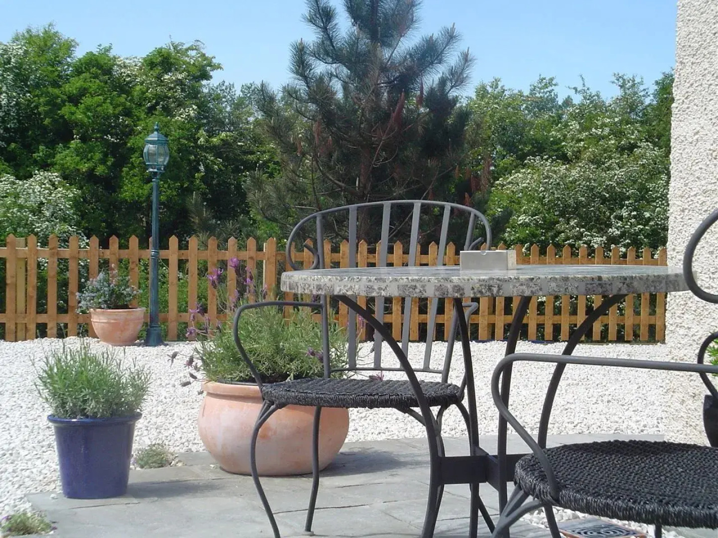 Aaron Glen Apartments