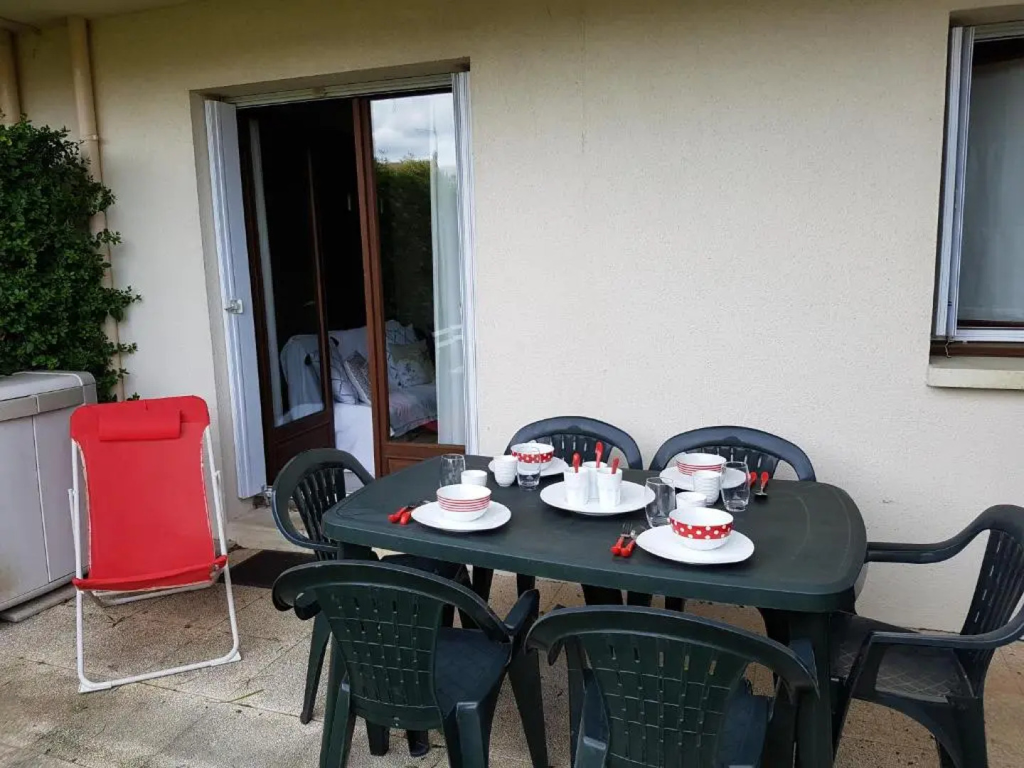 Appartement 2 pièces rez-de-jardin à 2 pas de la plage et de la thalasso