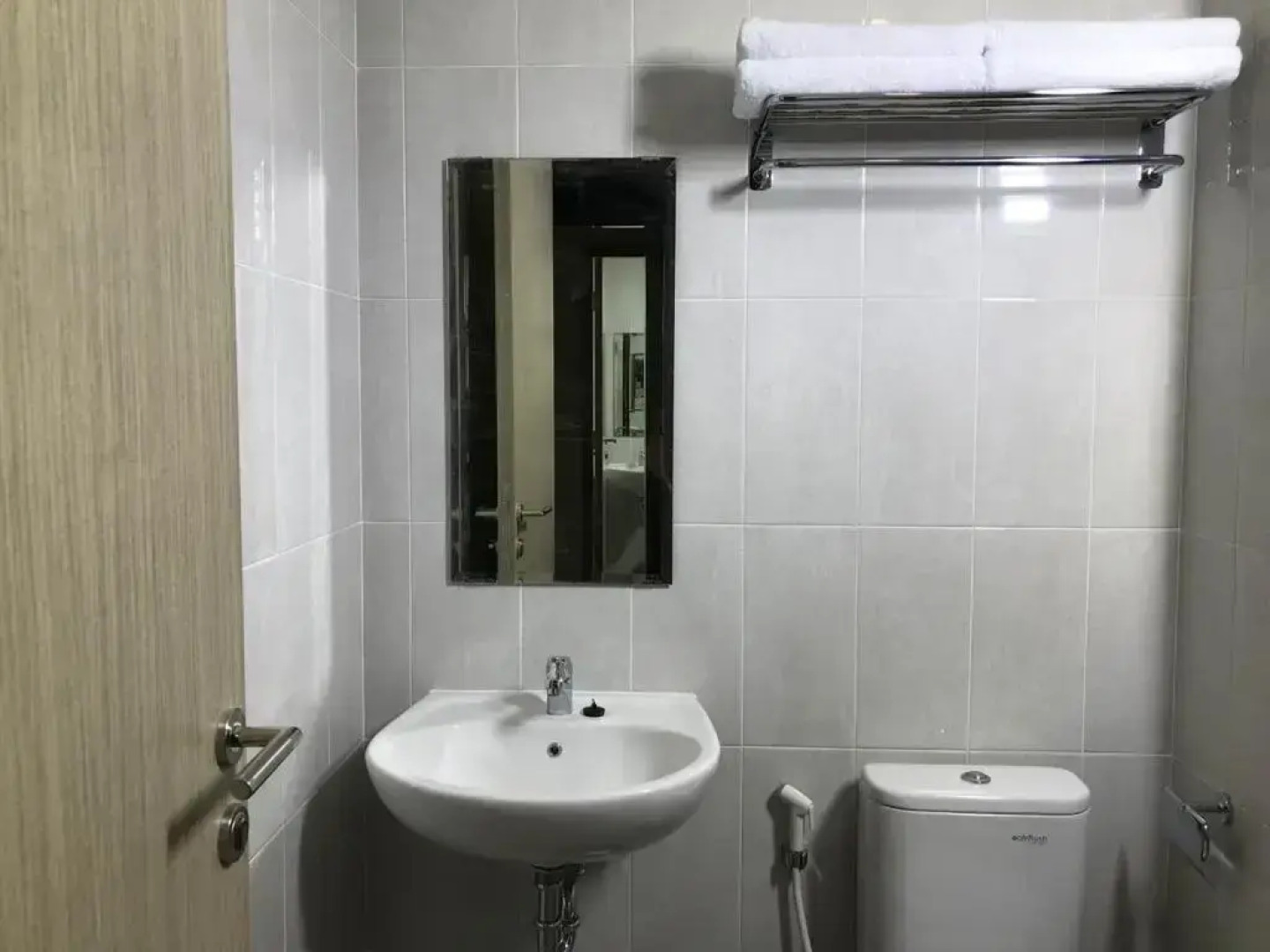 Front One Hotel Gresik