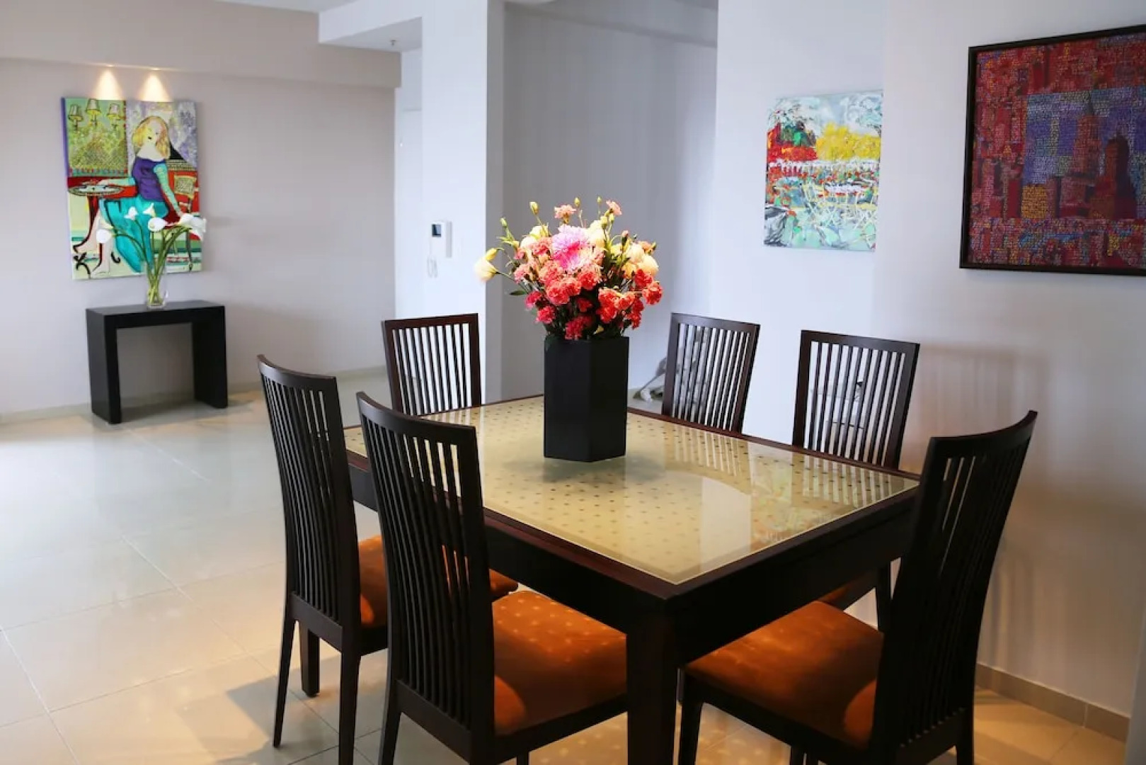 Luxury With Stunning View And Parking