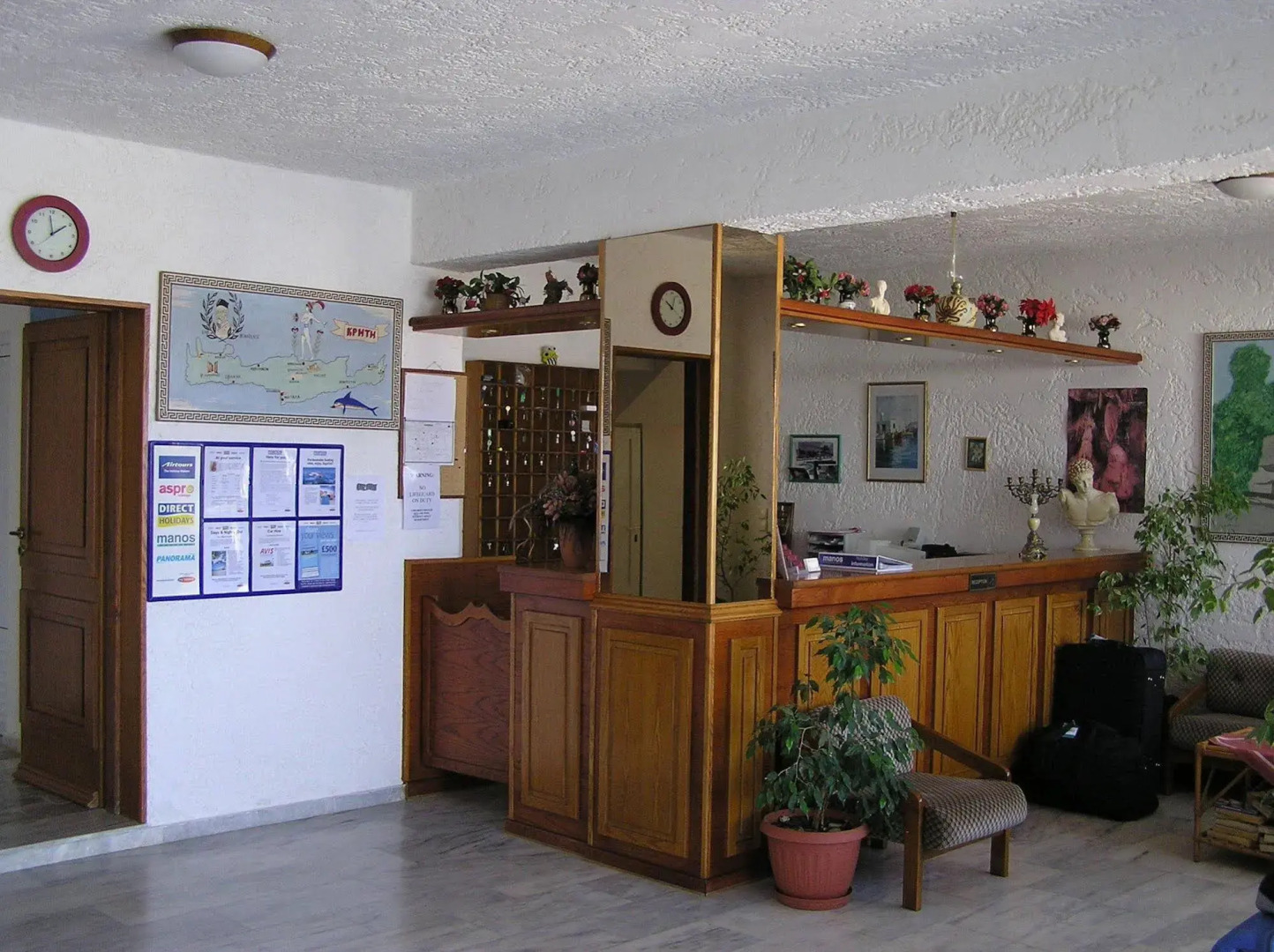 Knossos Apartments