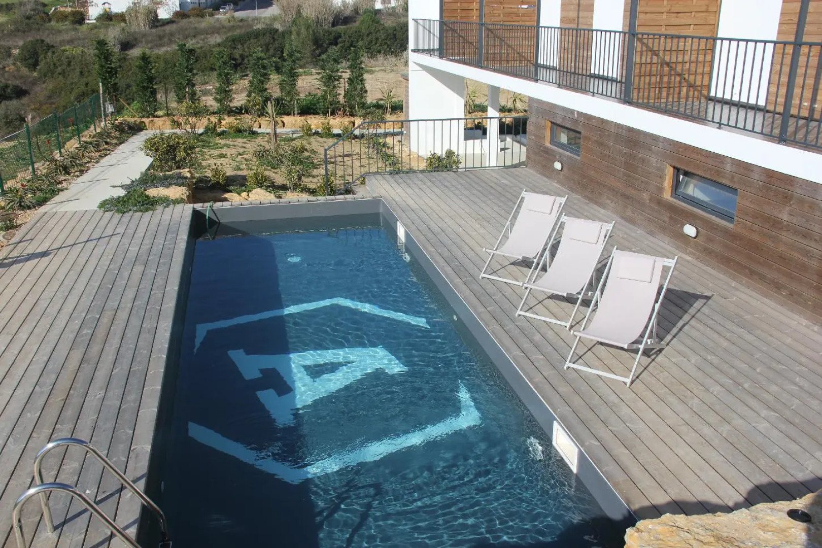 Хостел WOT Ericeira Surf Social