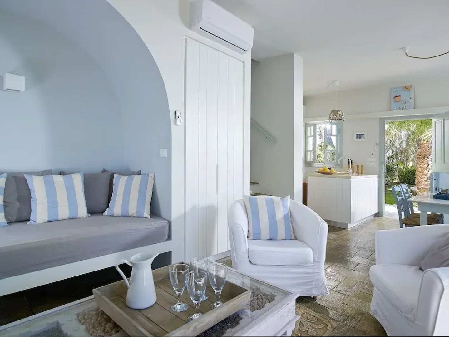 Paradisso Beach Villas