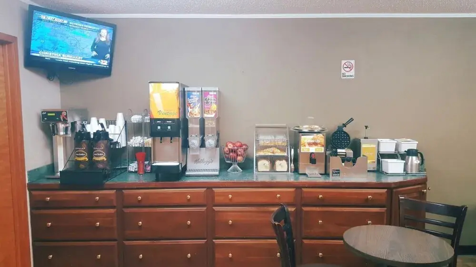 Super 8 Flint/Burton Area