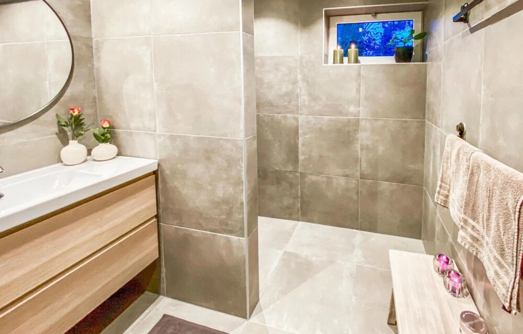 Stunning Home in Vlagtwedde With Wifi, 4 Bedrooms and Indoor Swimming Pool