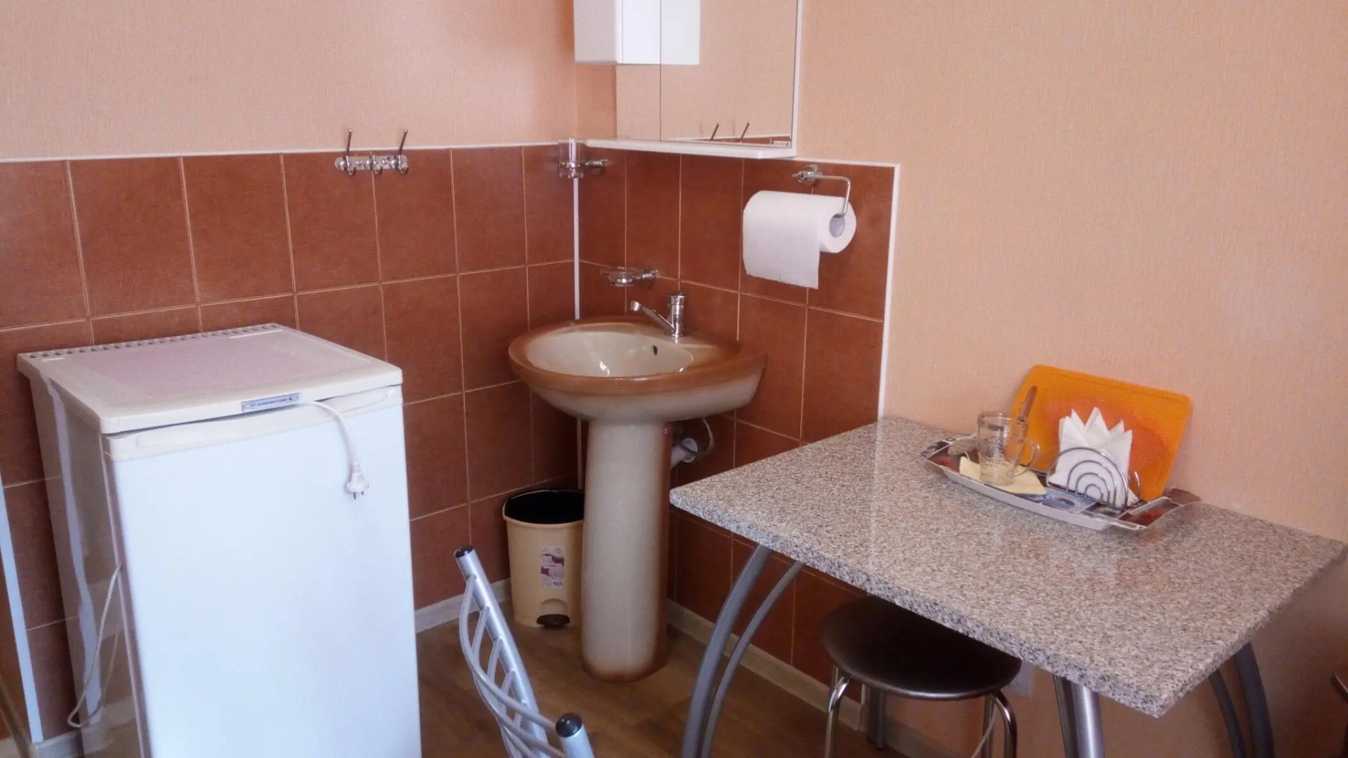 Отель Жуков