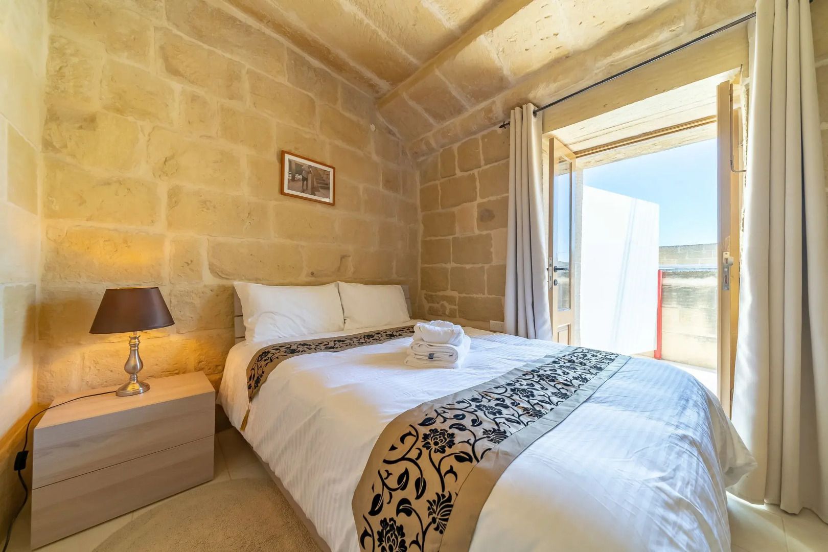 Ta' Pinu B&B