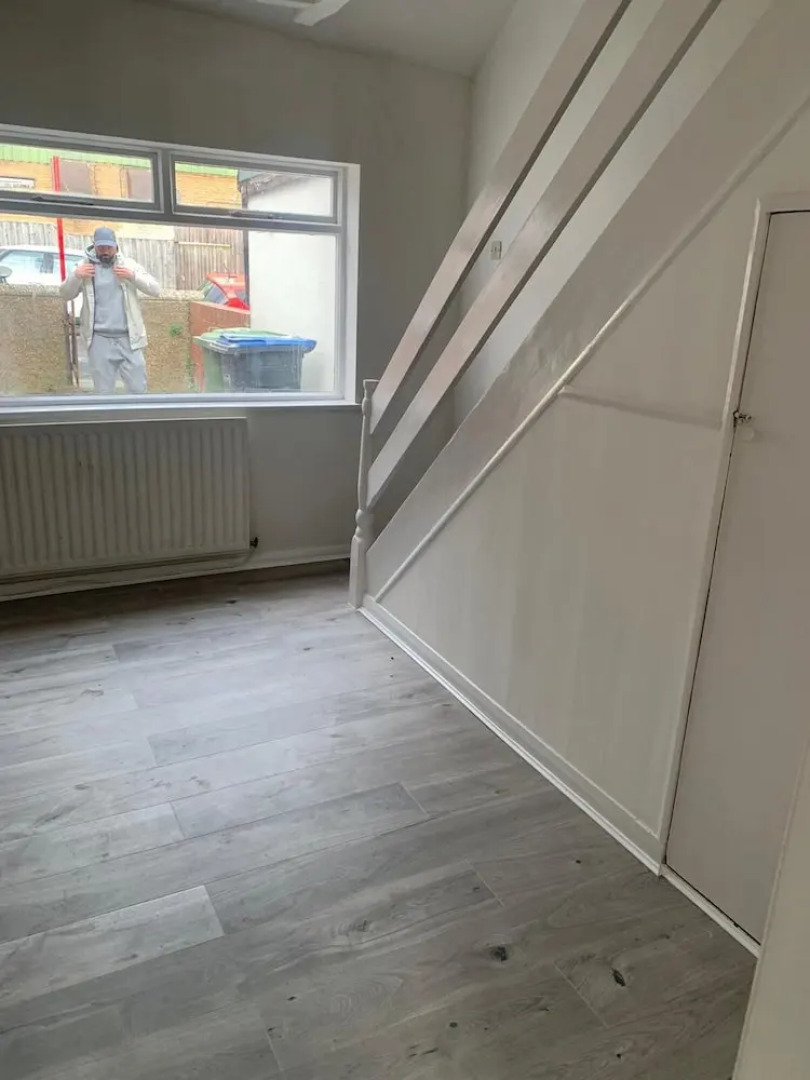 Lovely and Bright 2 bed House