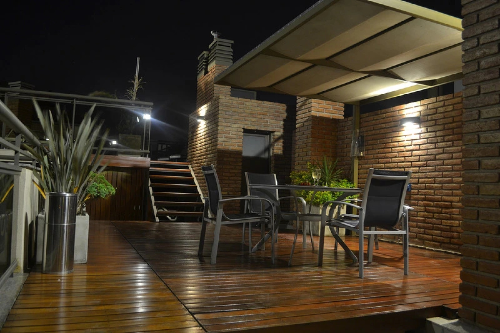 Kube Apartments Express