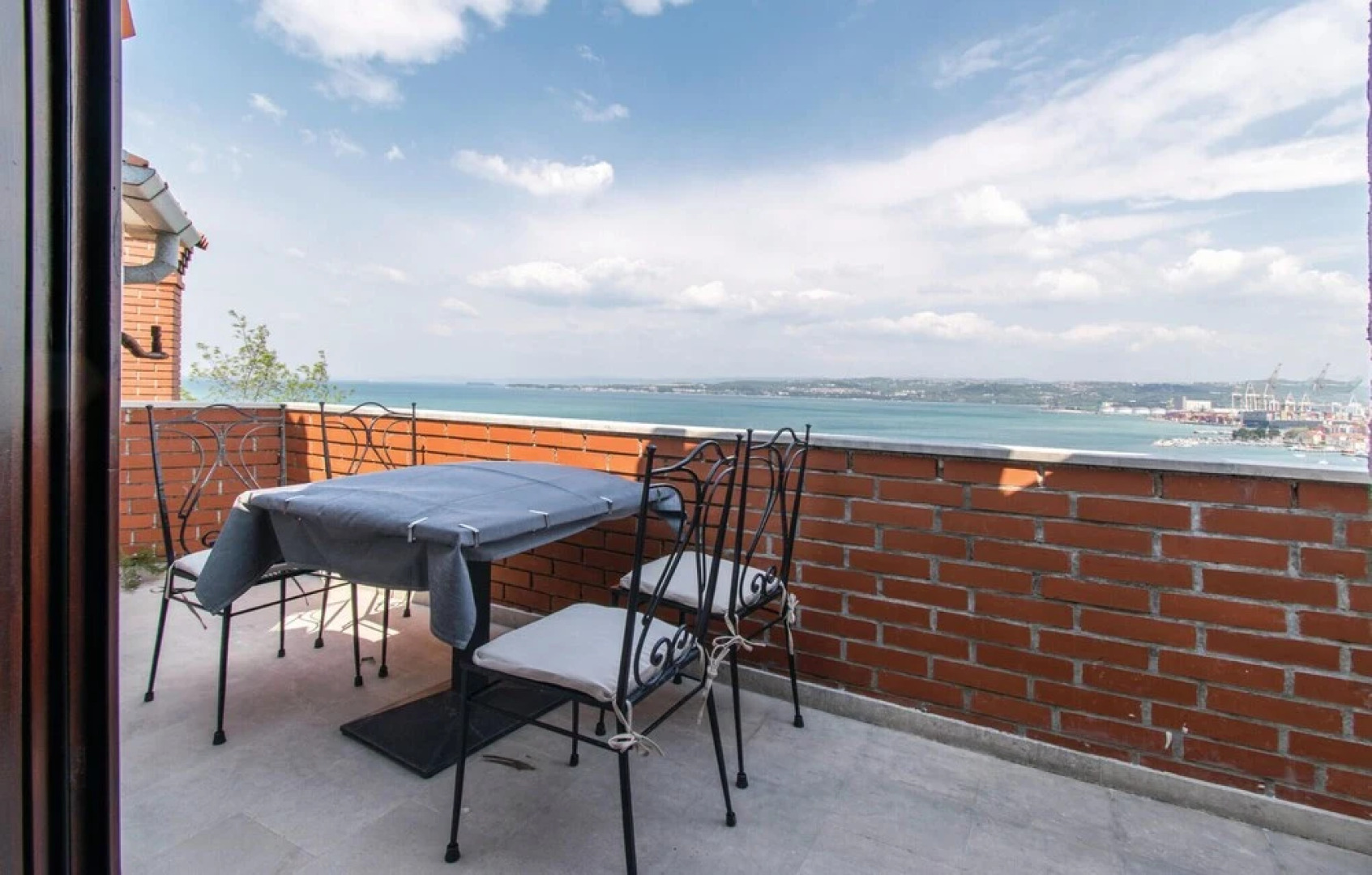 Amazing Apartment in Koper With Outdoor Swimming Pool, Wifi and 2 Bedrooms