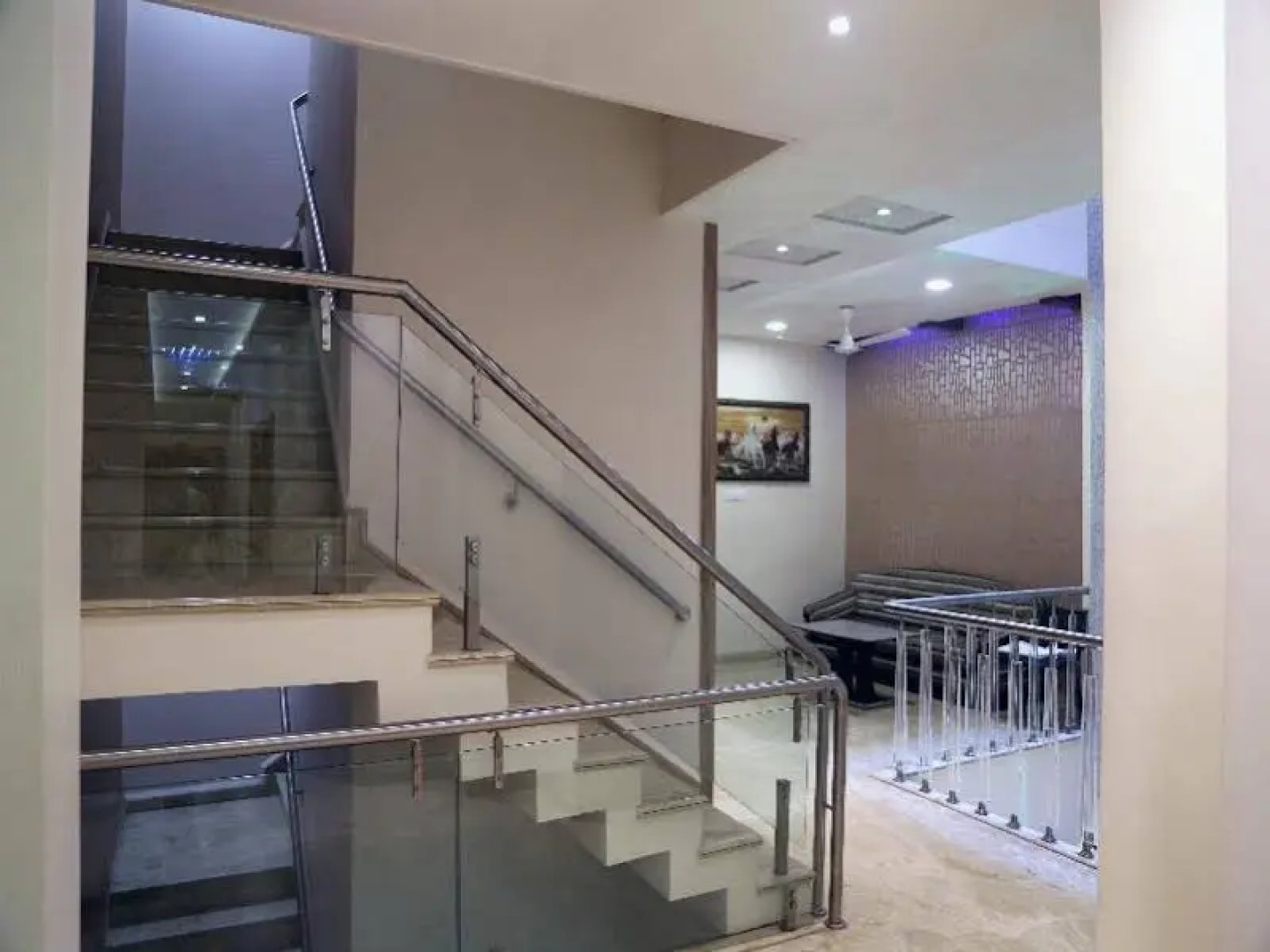 Vista Rooms at Sardar Bazar