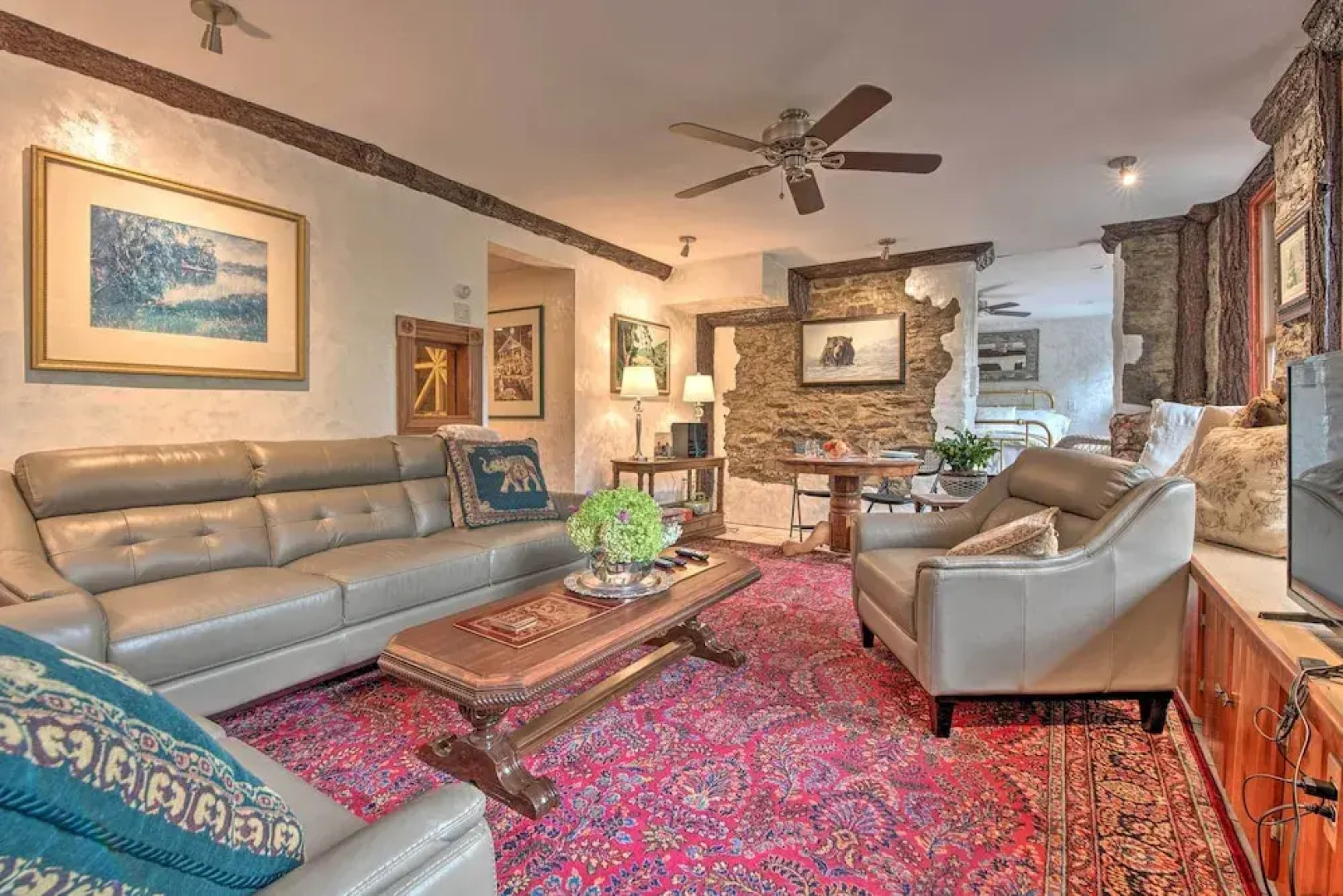 Lakefront Poconos Retreat w/ Hot Tub, Near Hiking!