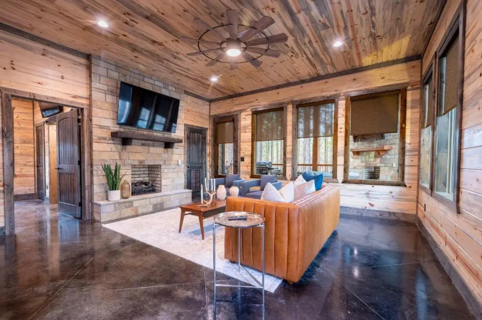 Vacana Unplugged, Sleeps 6, HotTub, FirePit, Pet Friendly