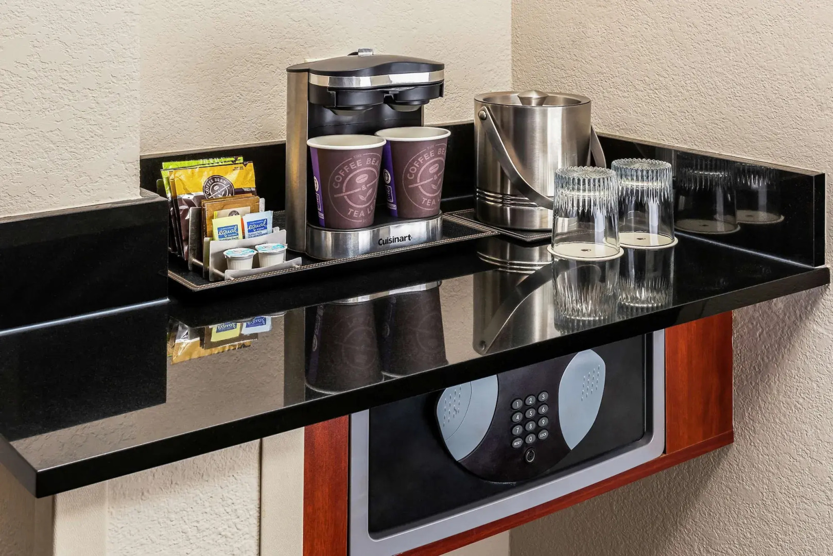 DoubleTree by Hilton Hotel West Palm Beach Airport