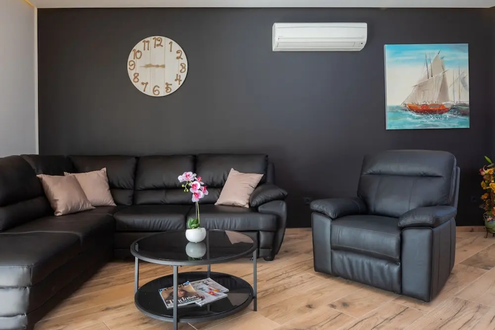 Beachfront Luxury Villa