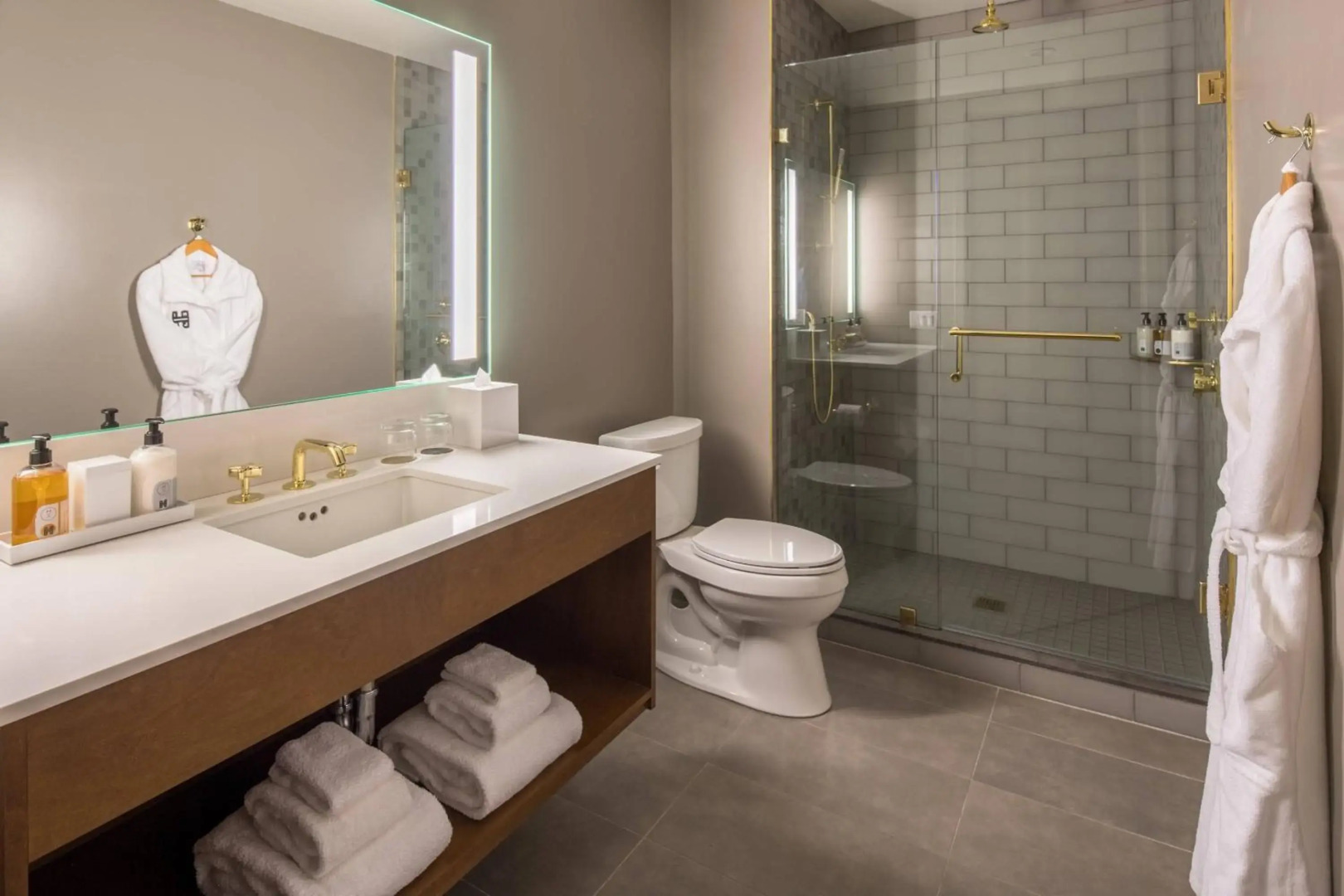 The Hi-Lo, Autograph Collection