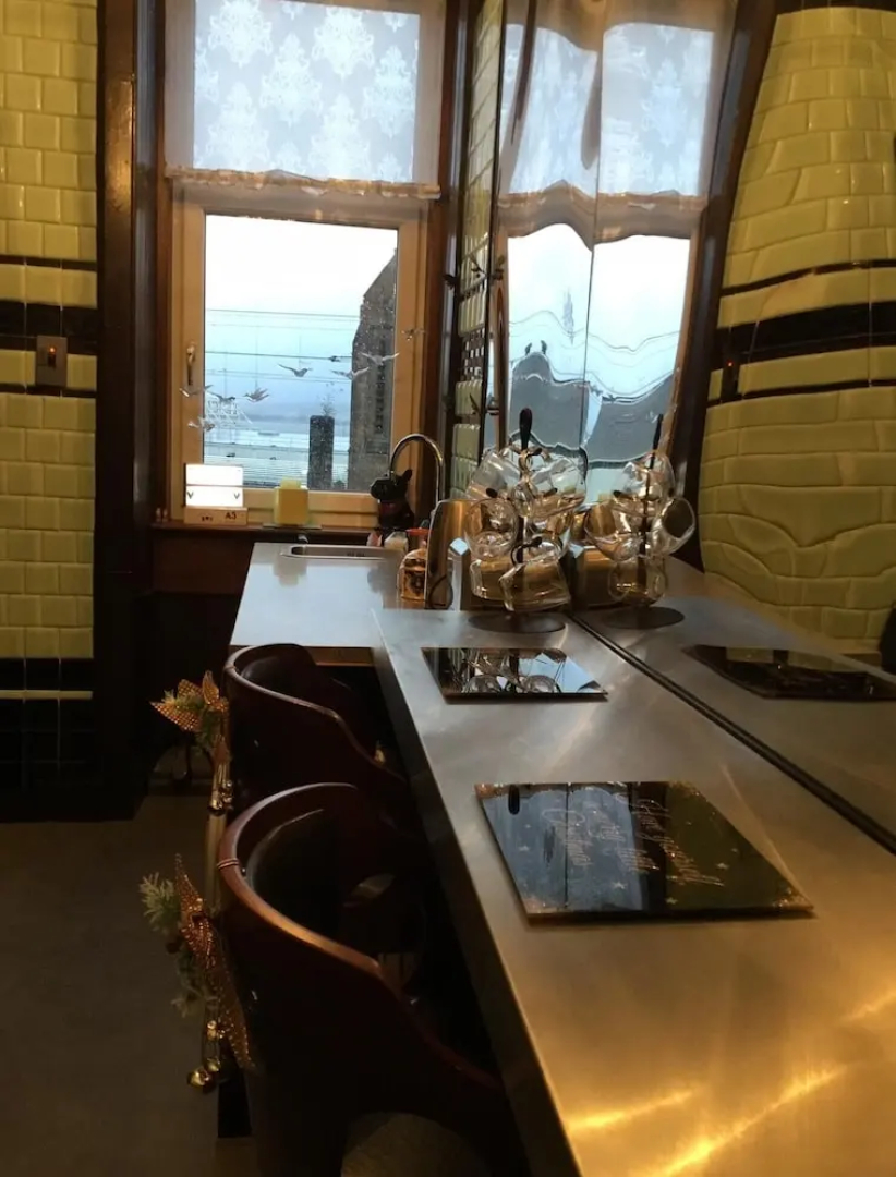 Two Bedroom Victorian Flat in the Centre of Port Glasgow Close to all Amenities