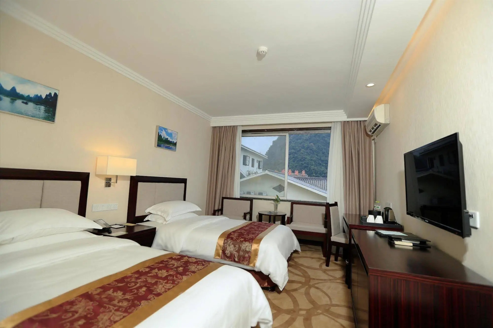 Days Hotel Frontier Yangshuo