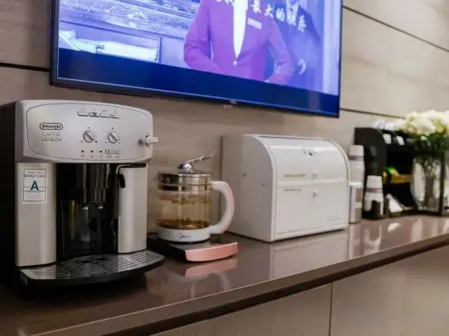 Homeinn Plus Hotel (Shanghai Zhangjiang Guanglan Road Subway Station)