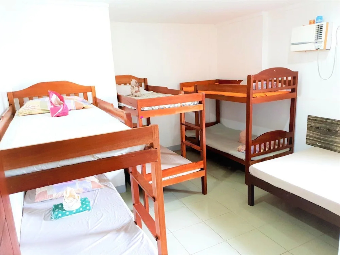 Jodie's Place Transient House and Apartment