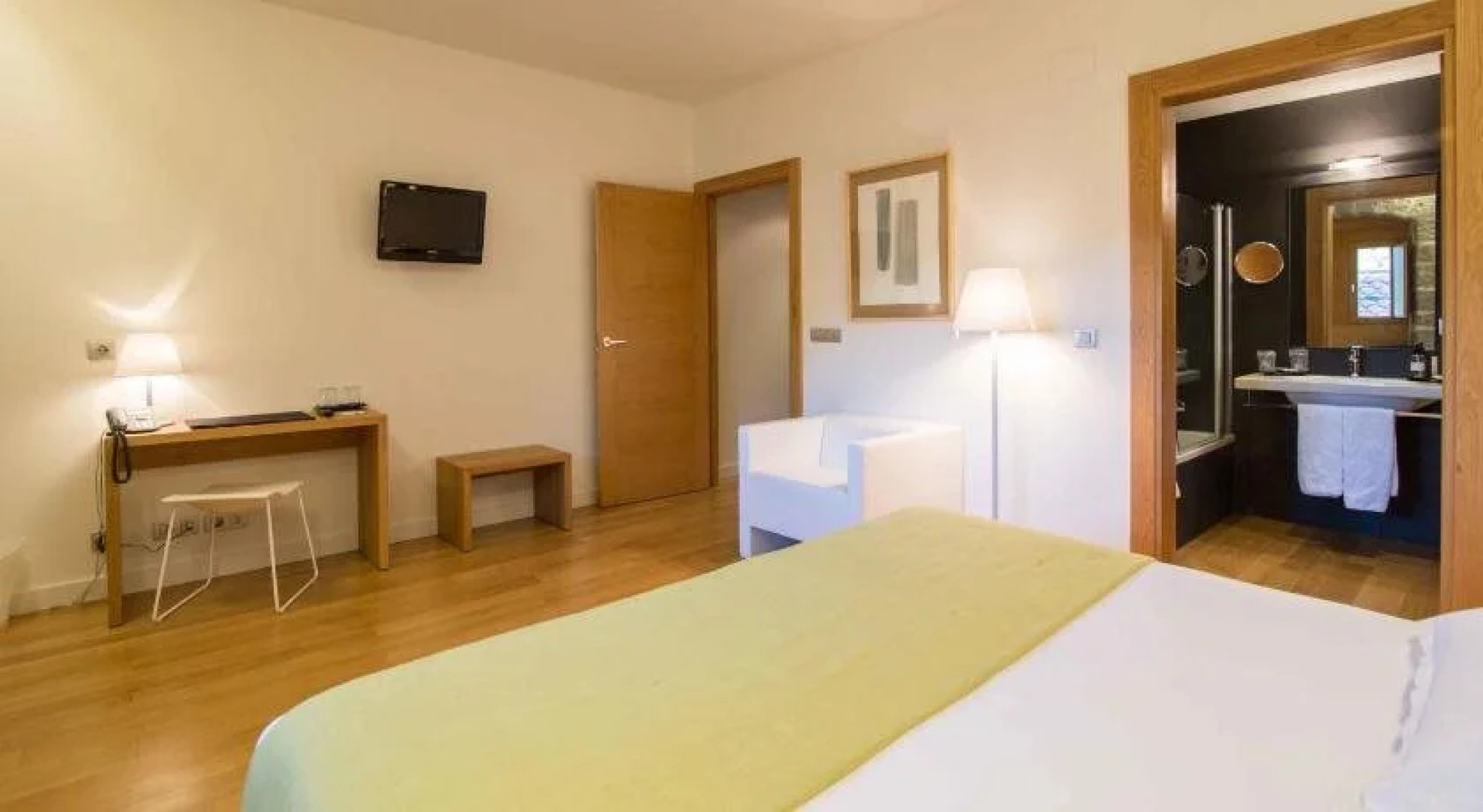 Hotel Rural Torre De Uriz