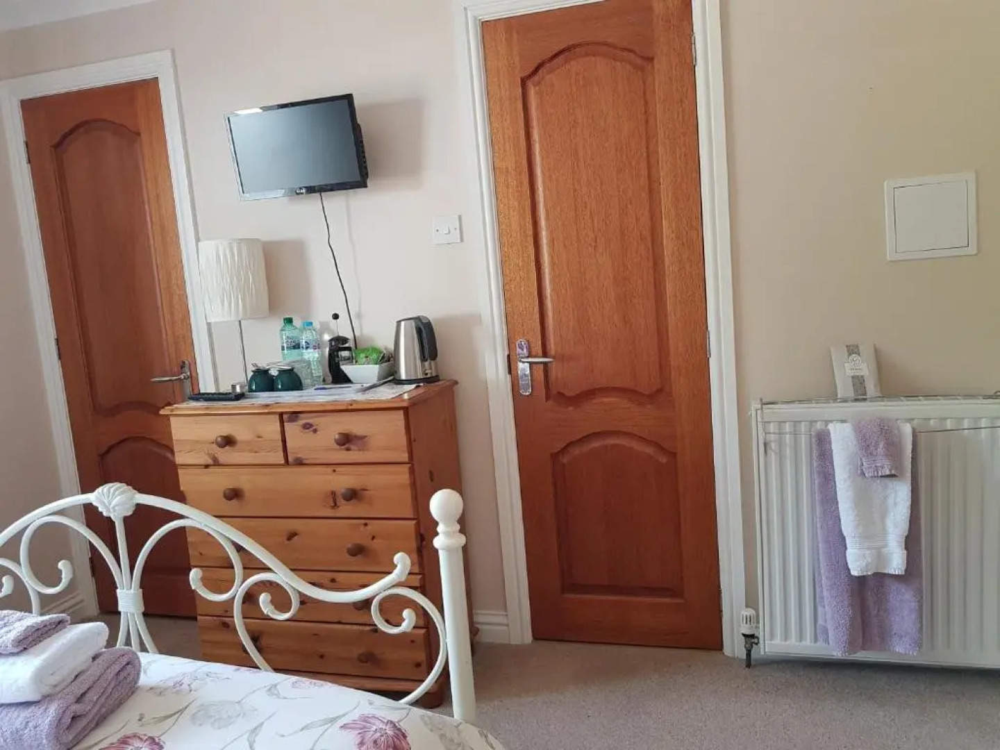 Lilyoak Bed & Breakfast