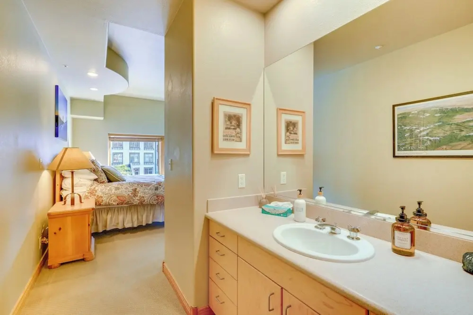 Ski-in/ Out Solitude Ski Village Condo w/ Hot Tub