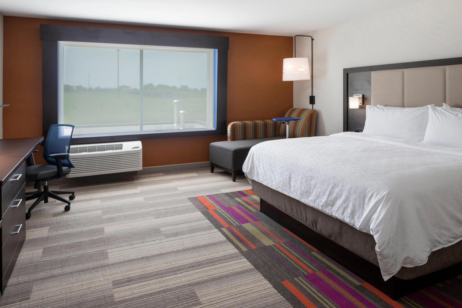 Holiday Inn Express & Suites Bourbonnais East - Bradley by IHG