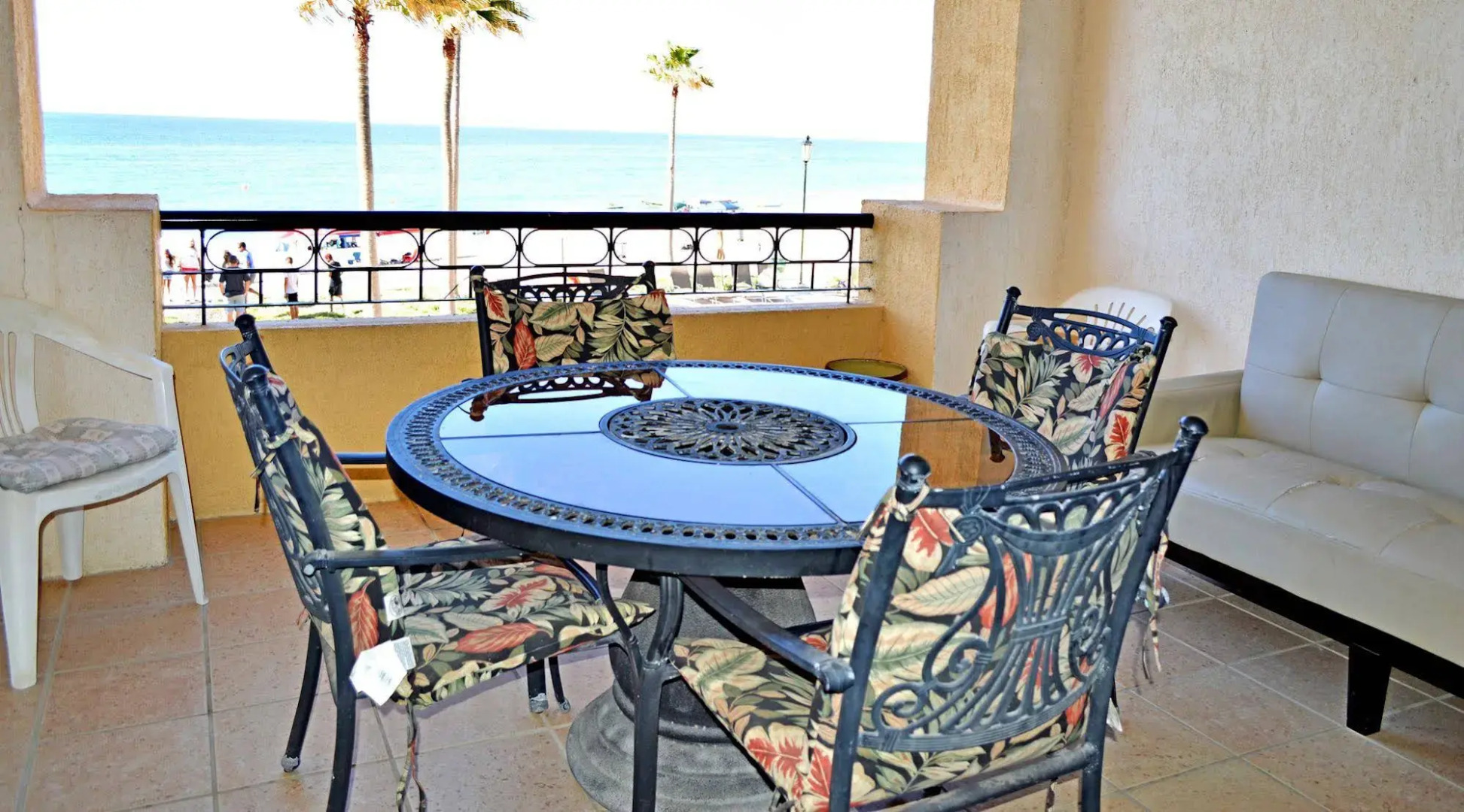 Princesa Rocky Point by Castaways