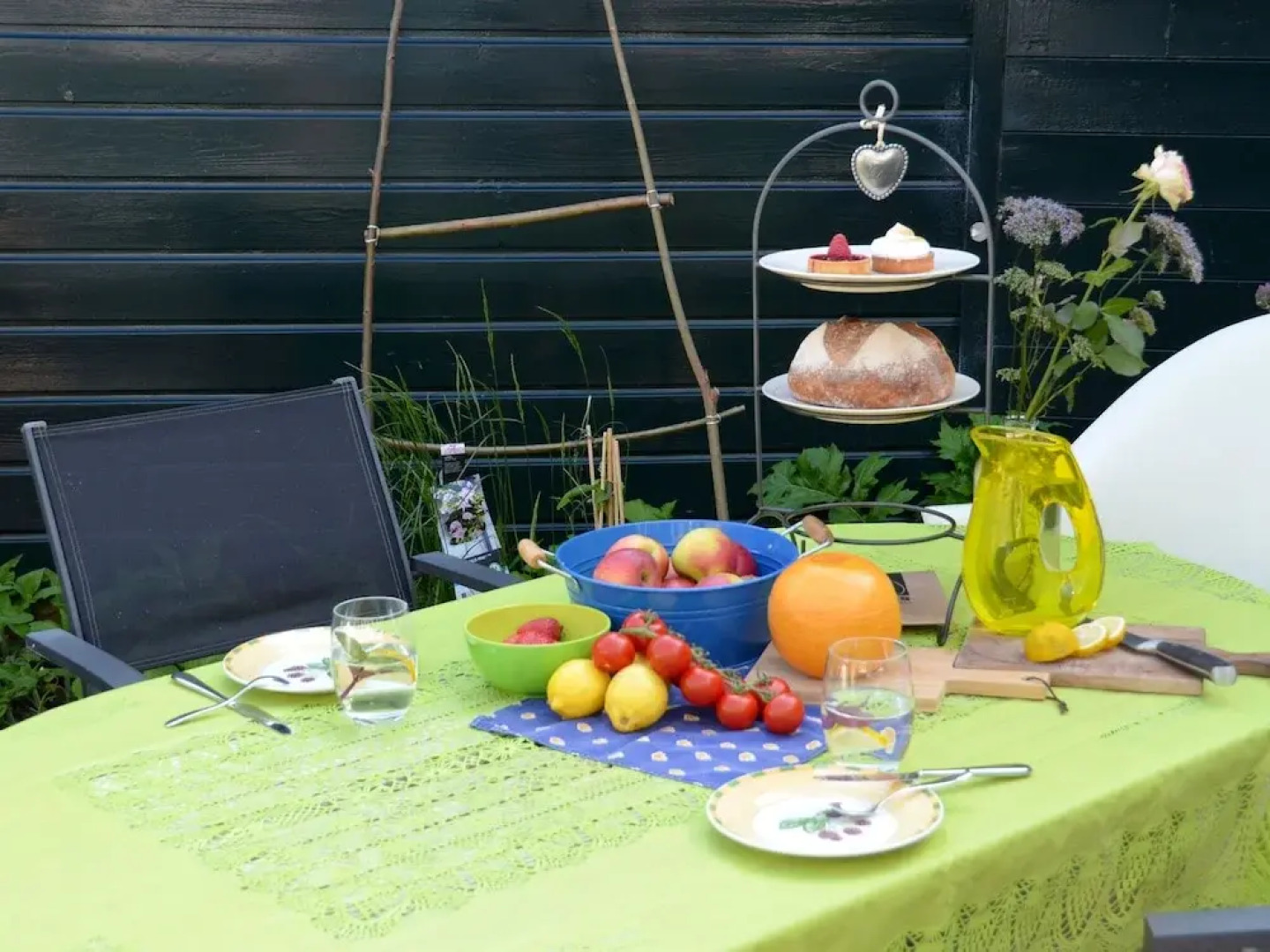 Comfy Holiday Home with Fenced Courtyard in Edam near Center