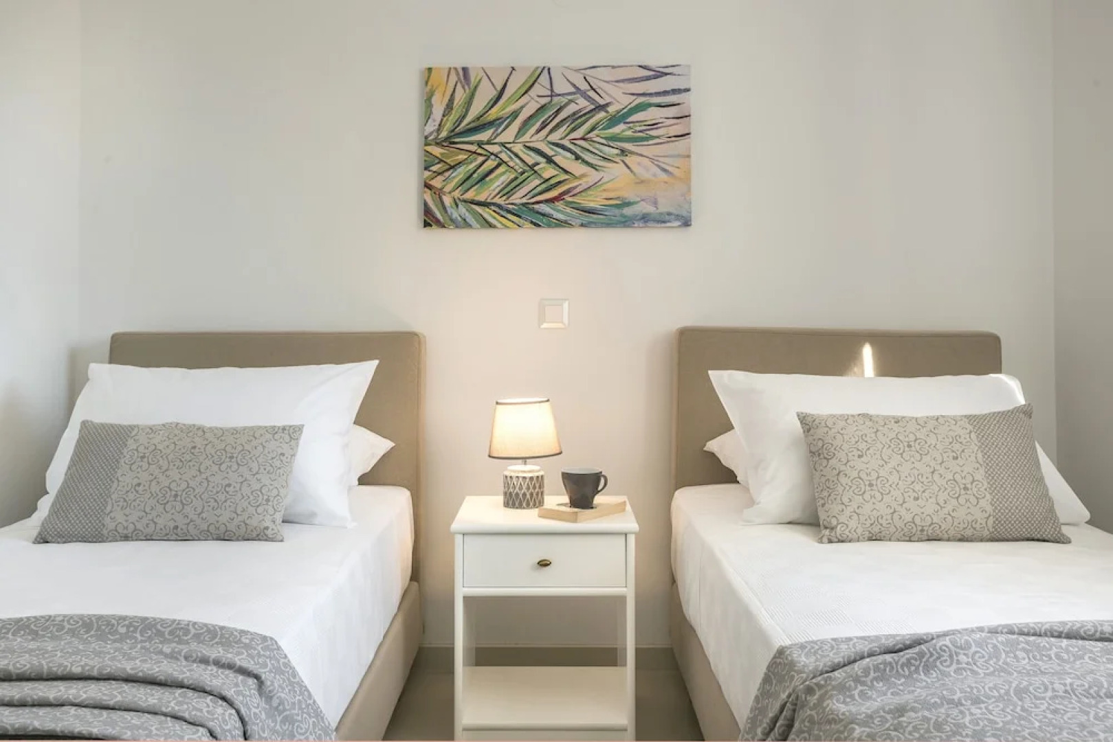 Apollonides Seafront Villa 1 “Aoede”