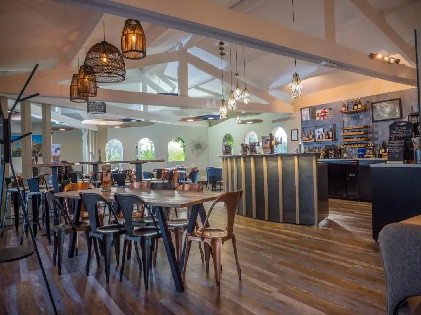 Отель Logis Hôtel Uzès Pont du Gard