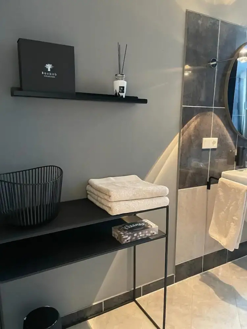 Pure Highlight Living