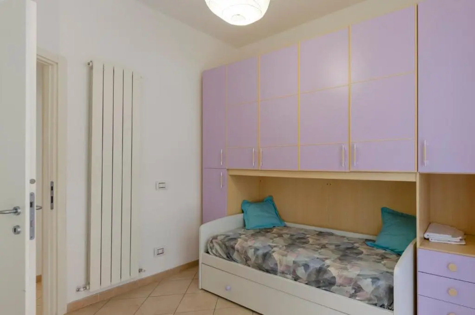 JOIVY Apt For 6, Near Centre, Beach And Train Station